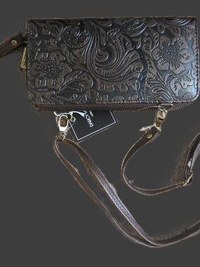 TOOLED Two Tone BLACK BROWN Crossbody Wristlet WALLET Western Darcy Marks NWT